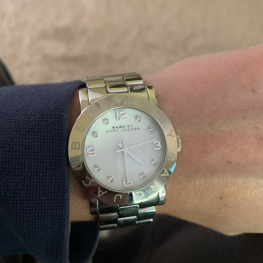 Marc Jacobs Silver Watch. Never worn perfect condition and original packaging